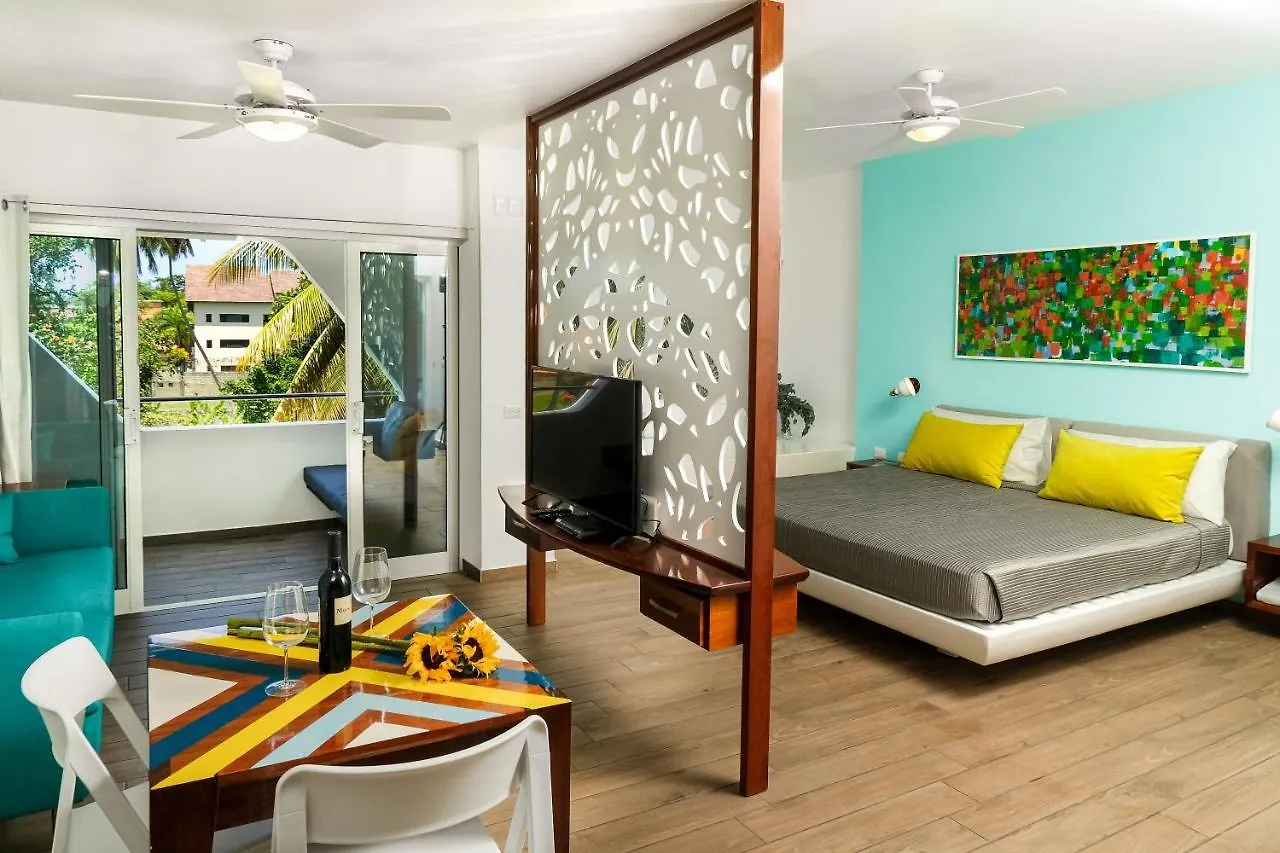 Puerto Plaza Las Terrenas Aparthotel